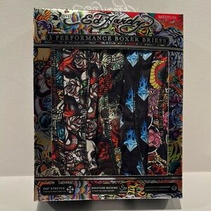 NWT Ed Hardy (5) Pack Performance Boxers Briefs W/360 stretch, Moisture Wicking.